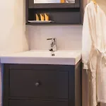 Portole イン